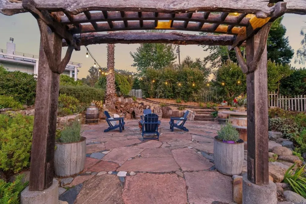 3999 Cherryvale Avenue Soquel, CA 95073