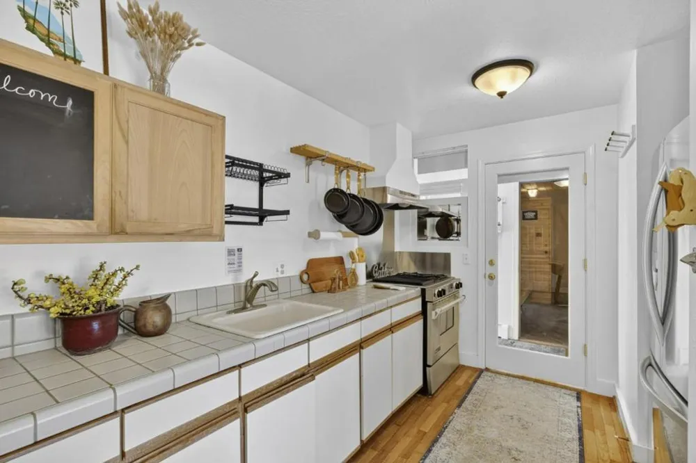 3999 Cherryvale Avenue Soquel, CA 95073