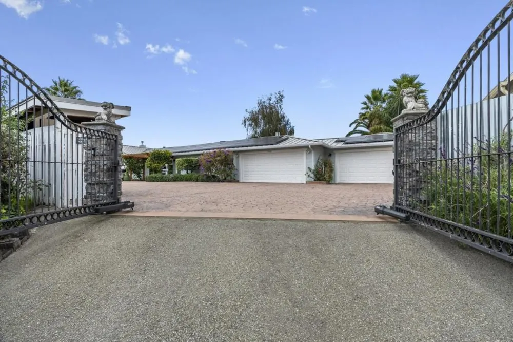3999 Cherryvale Avenue Soquel, CA 95073