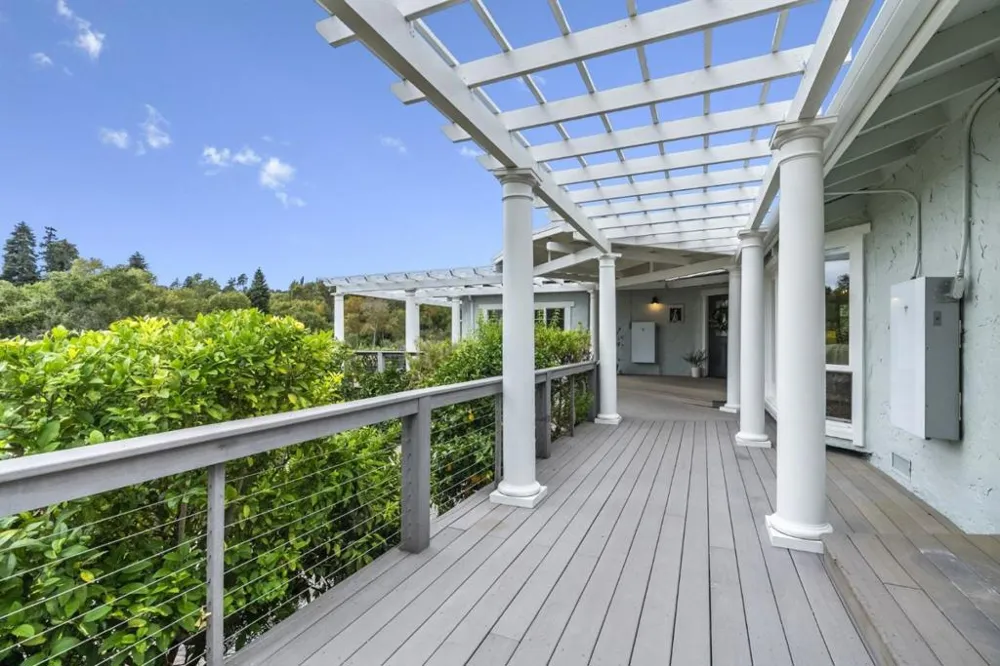 3999 Cherryvale Avenue Soquel, CA 95073