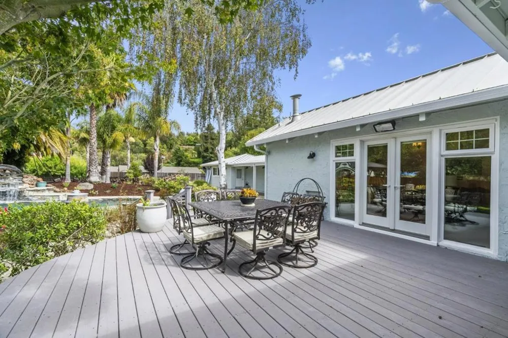 3999 Cherryvale Avenue Soquel, CA 95073