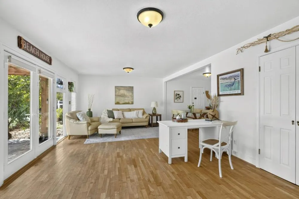 3999 Cherryvale Avenue Soquel, CA 95073