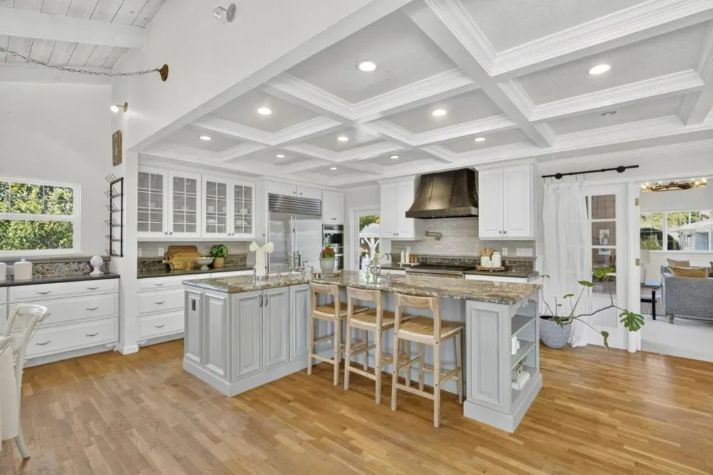 3999 Cherryvale Avenue Soquel, CA 95073