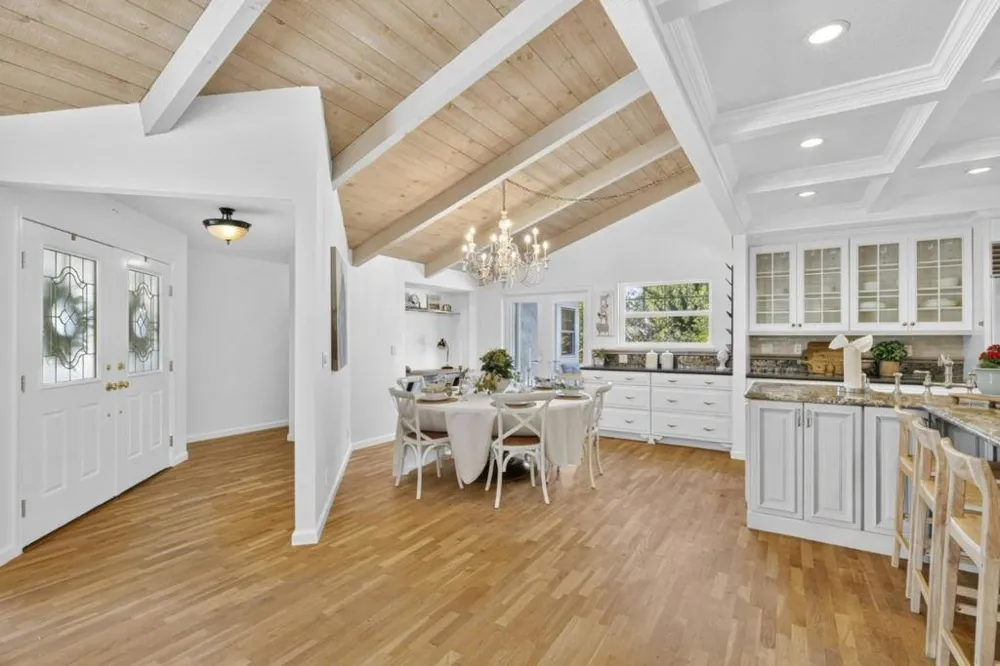 3999 Cherryvale Avenue Soquel, CA 95073