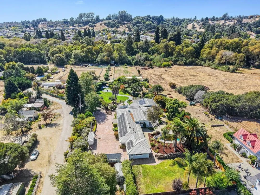 3999 Cherryvale Avenue Soquel, CA 95073