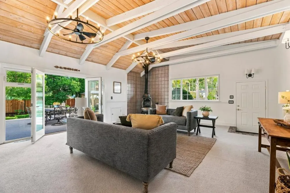 3999 Cherryvale Avenue Soquel, CA 95073