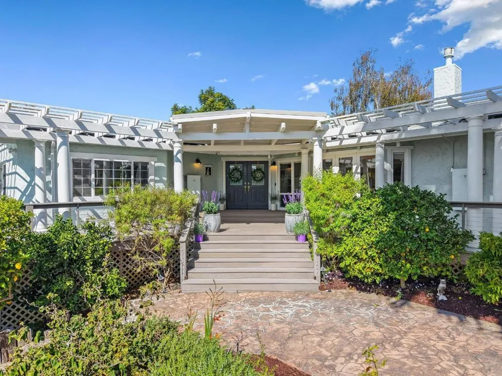 3999 Cherryvale Avenue Soquel, CA 95073