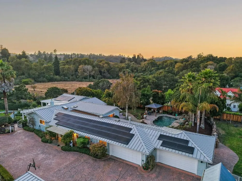 3999 Cherryvale Avenue Soquel, CA 95073