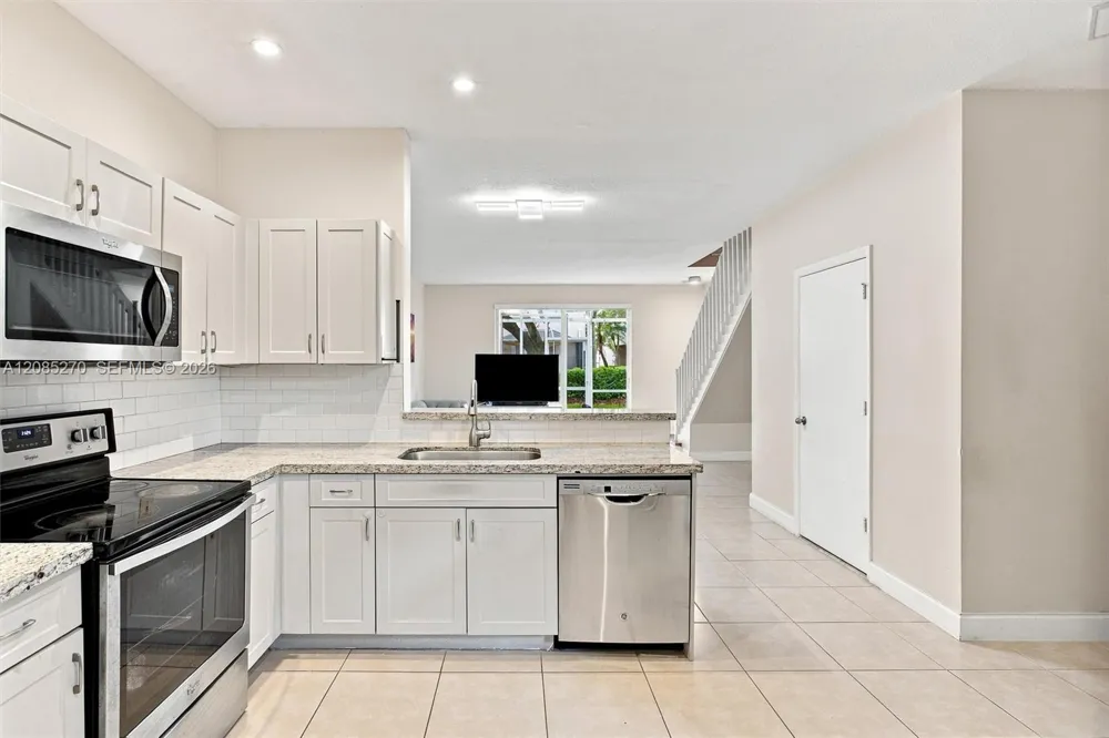 1997 Pompeii Ct Weston, FL 33327