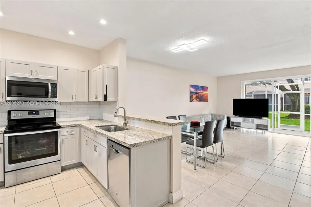 1997 Pompeii Ct Weston, FL 33327