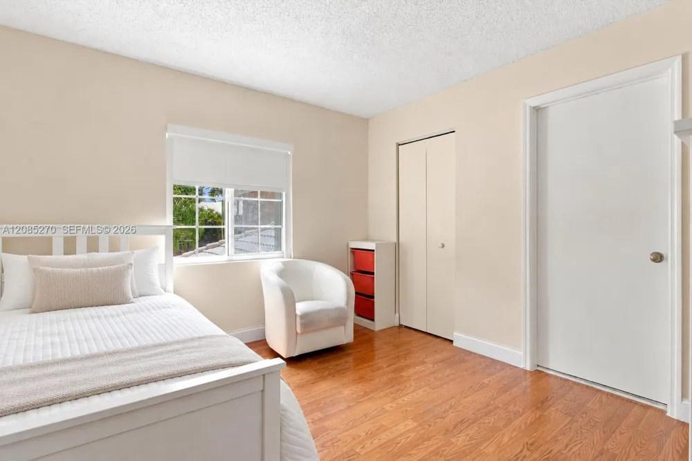 1997 Pompeii Ct Weston, FL 33327