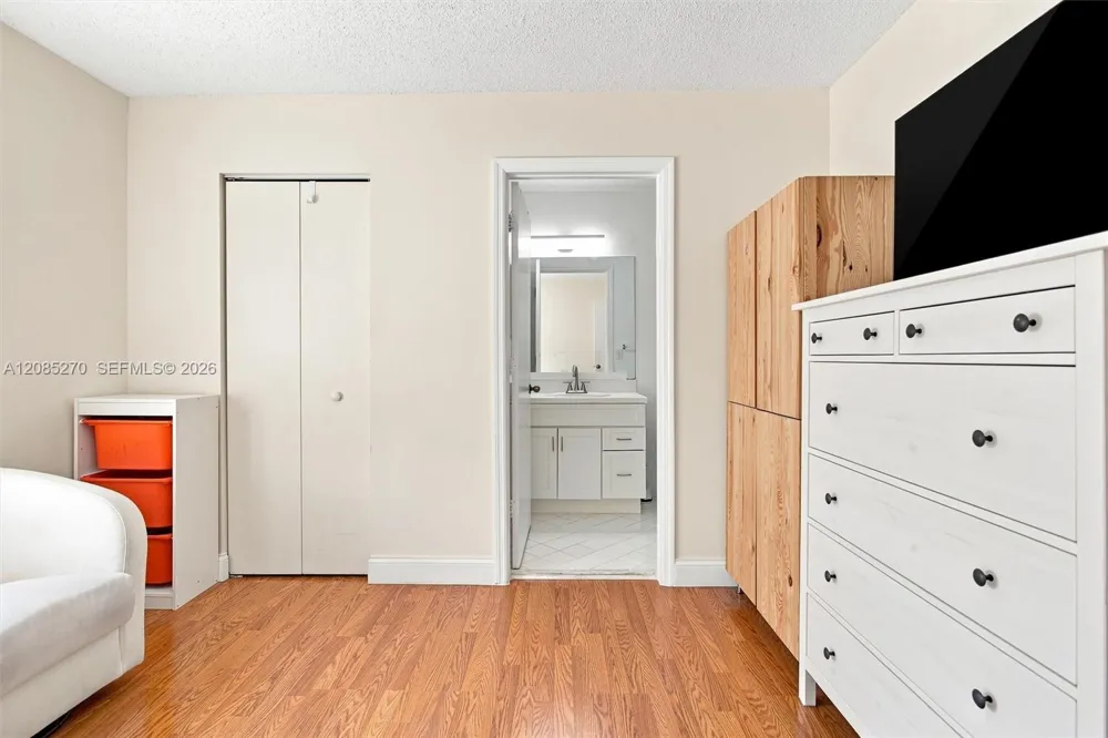 1997 Pompeii Ct Weston, FL 33327
