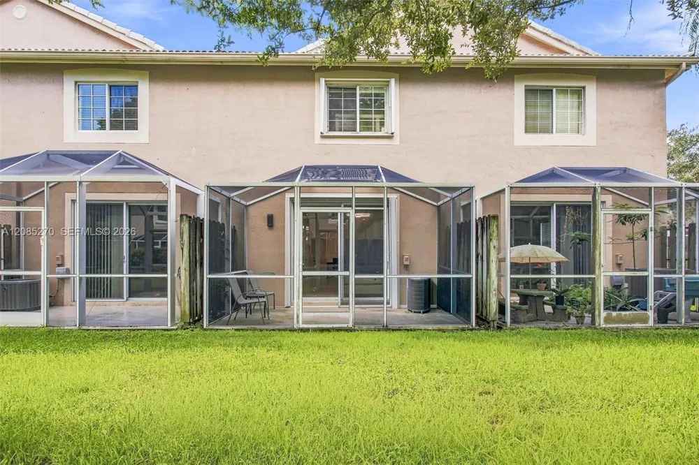 1997 Pompeii Ct Weston, FL 33327