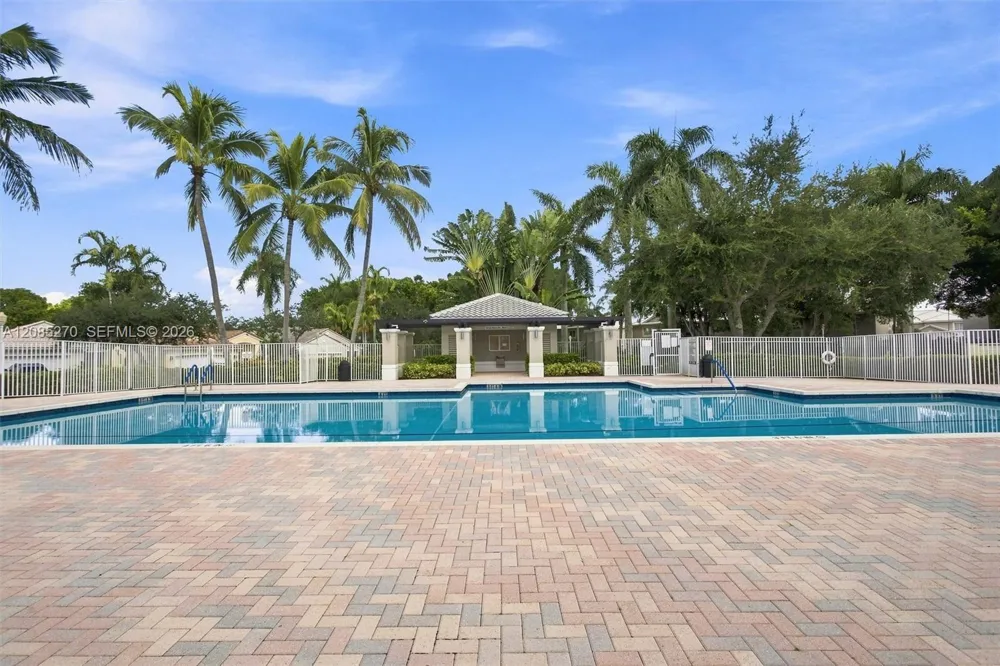 1997 Pompeii Ct Weston, FL 33327