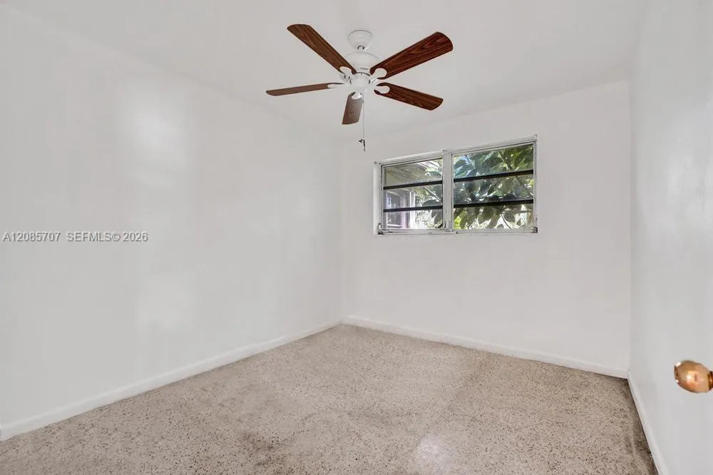 19731 Gulfstream Rd Cutler Bay, FL 33157