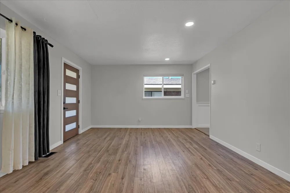 2187 S 76th EastAvenue Tulsa, OK 74129