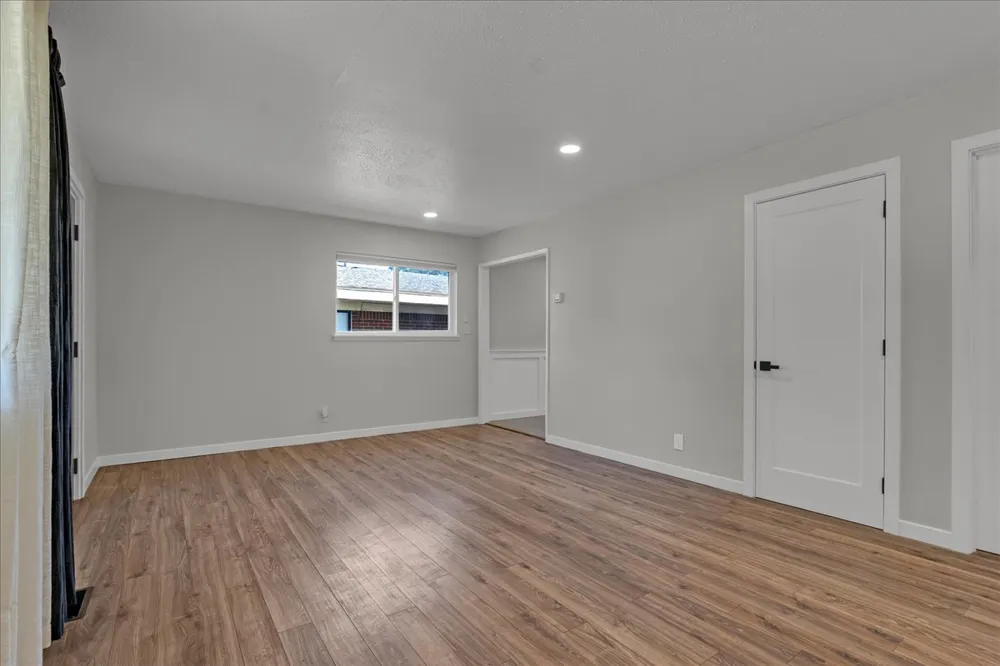 2187 S 76th EastAvenue Tulsa, OK 74129