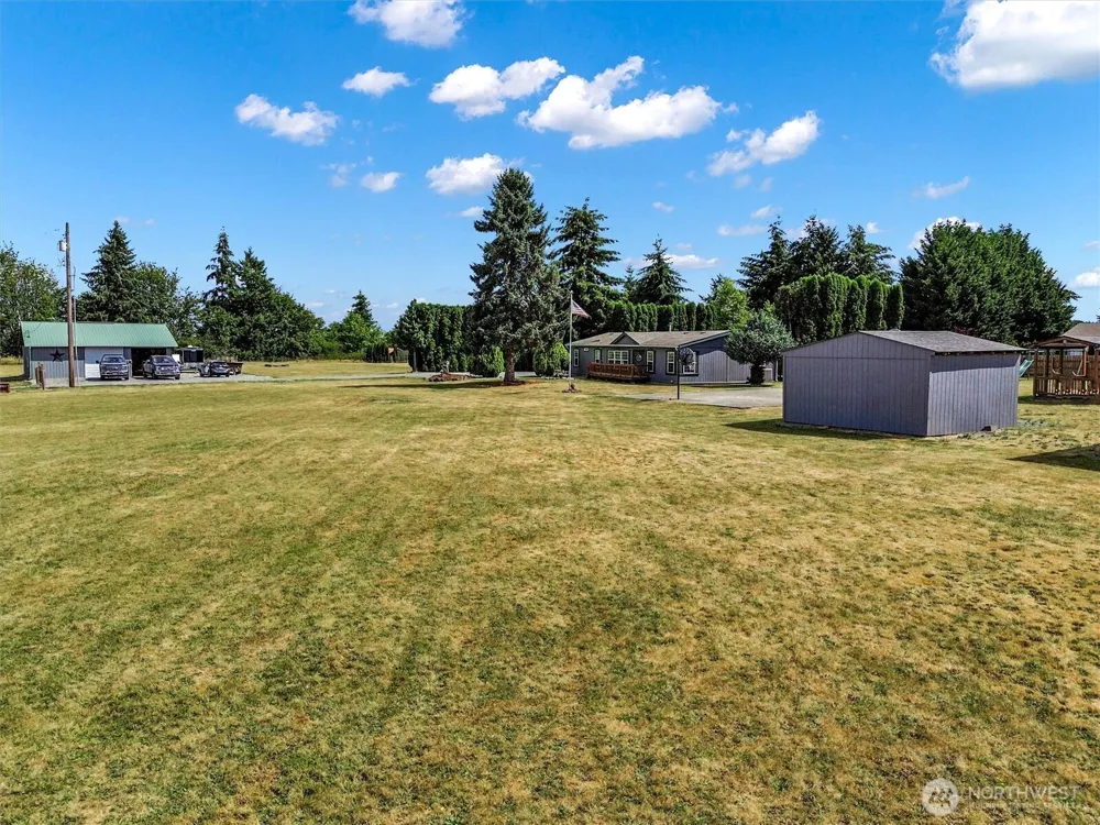 28707 26th Avenue E Roy, WA 98580