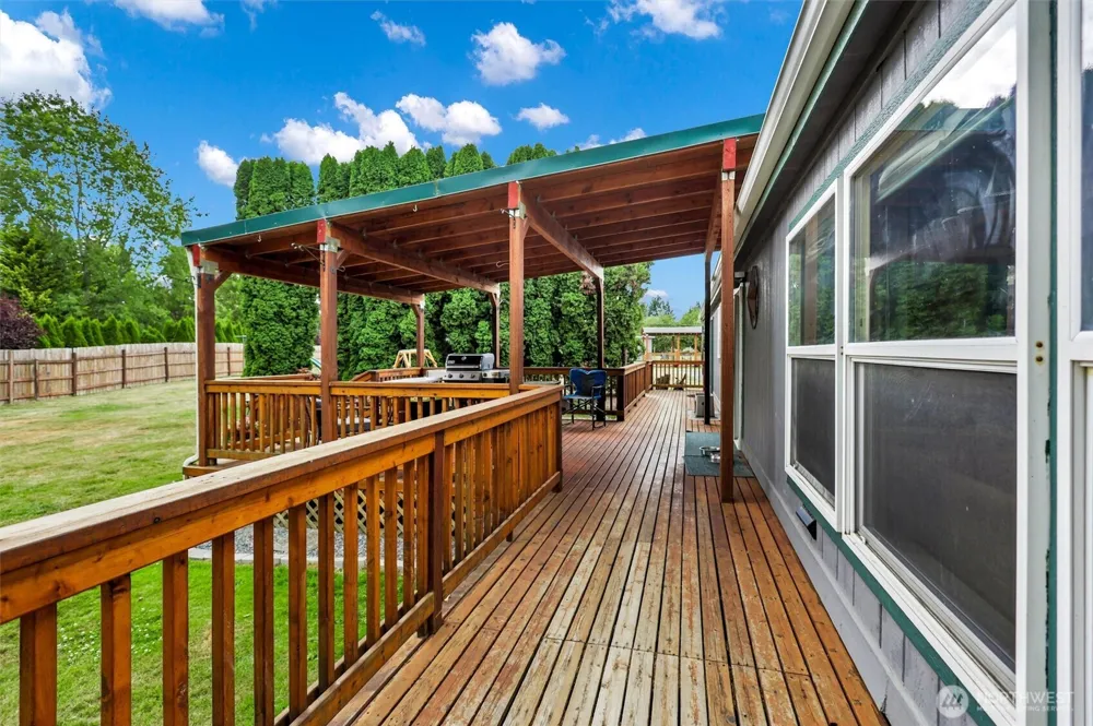 28707 26th Avenue E Roy, WA 98580