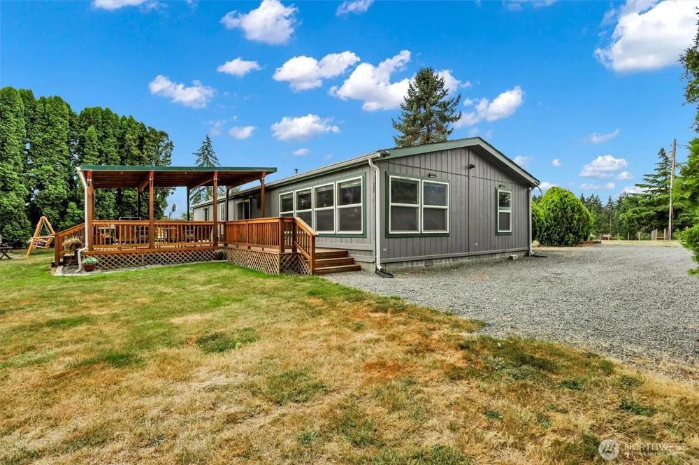 28707 26th Avenue E Roy, WA 98580