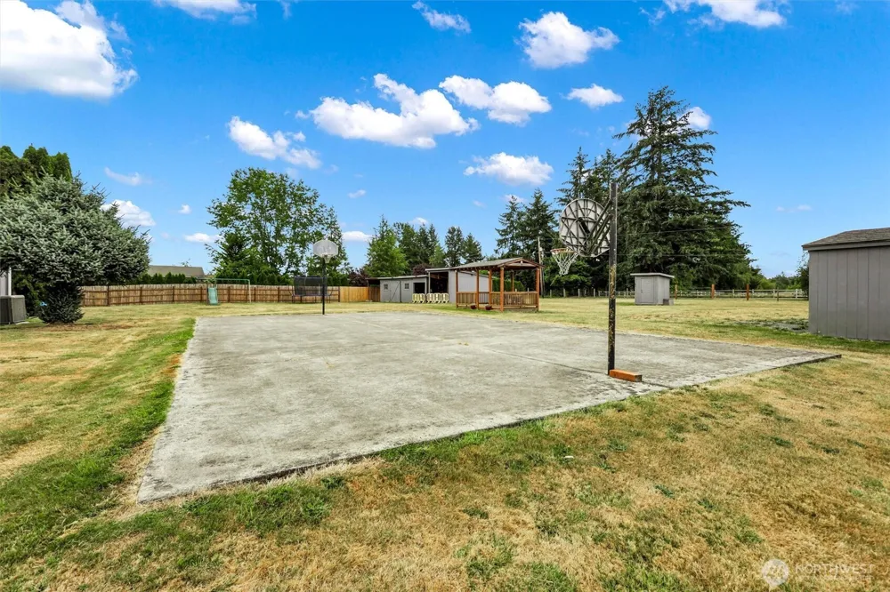 28707 26th Avenue E Roy, WA 98580