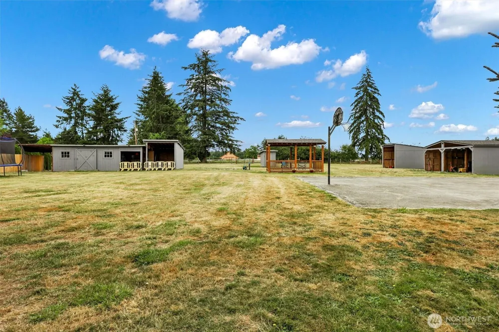 28707 26th Avenue E Roy, WA 98580