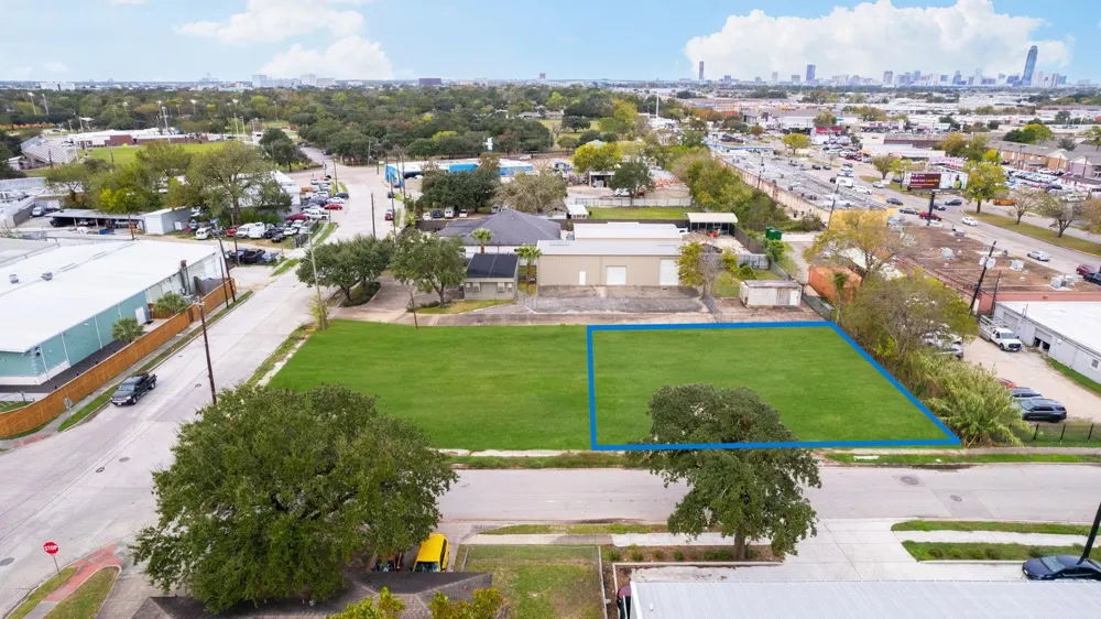 8021 Dunlap Street Hockley, TX 77074