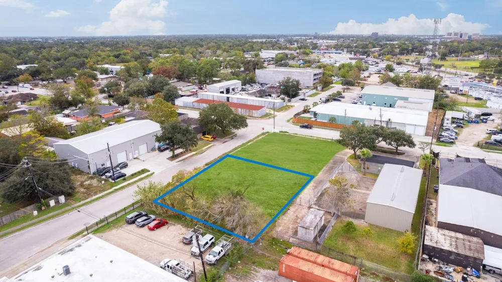 8021 Dunlap Street Hockley, TX 77074