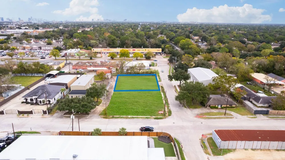 8021 Dunlap Street Hockley, TX 77074