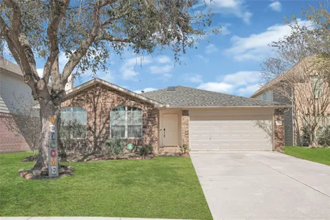 8123 Solara Bend