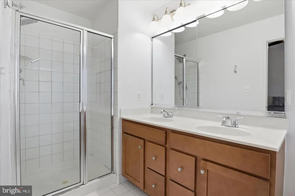 25114 MONTEITH TERRACE Chantilly, VA 20152