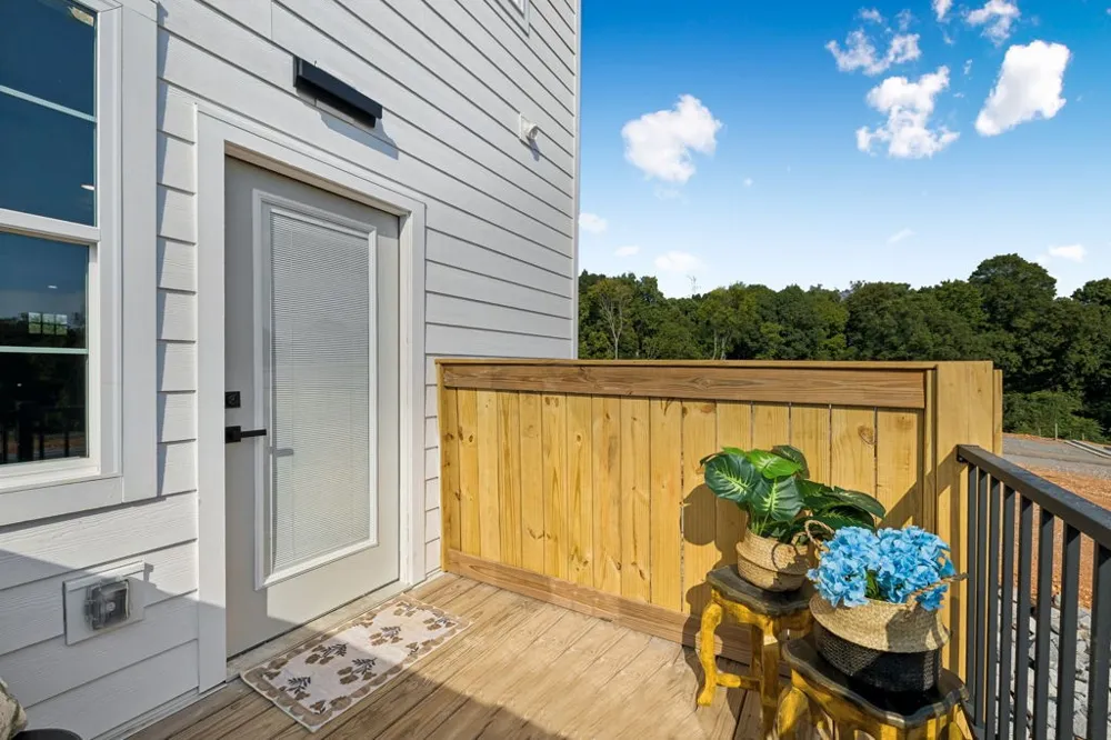 2255 McCormick Ln #101 Clarksville, TN 37040