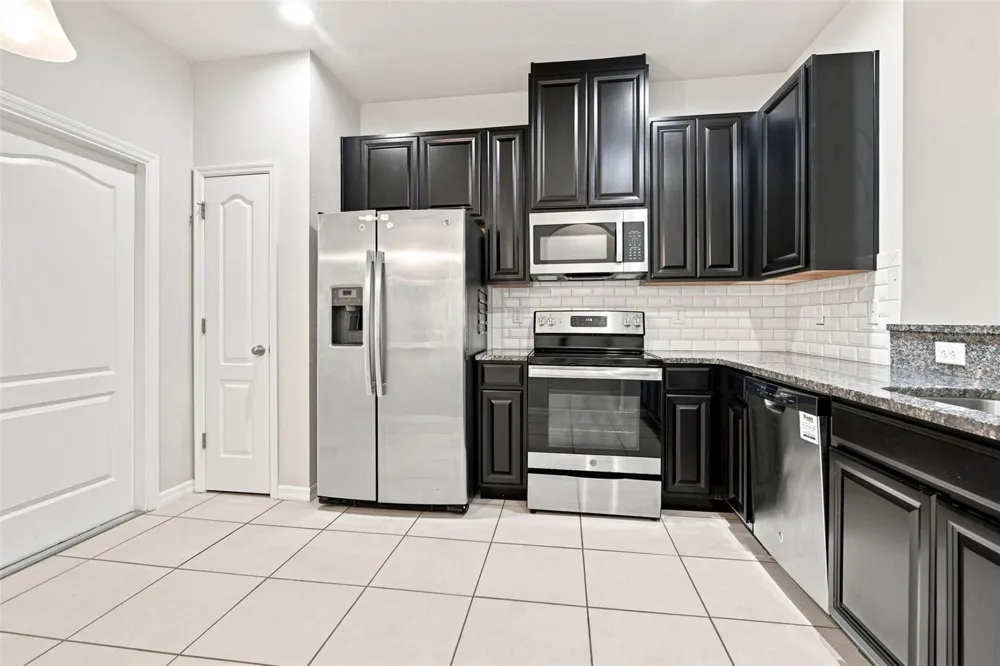 2132 LENNOX DALE LANE Brandon, FL 33510