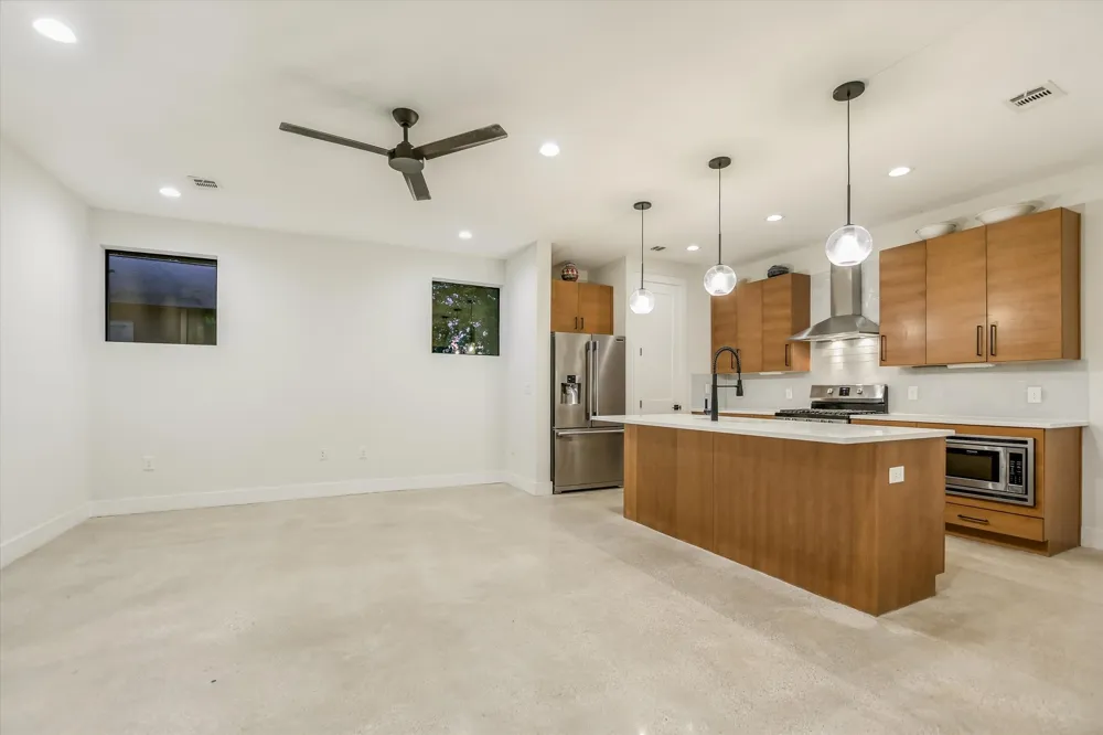 1127 Gunter Street #1 Austin, TX 78702