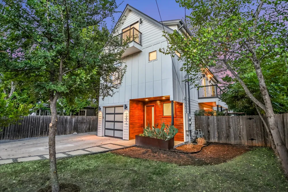 1127 Gunter Street #1 Austin, TX 78702