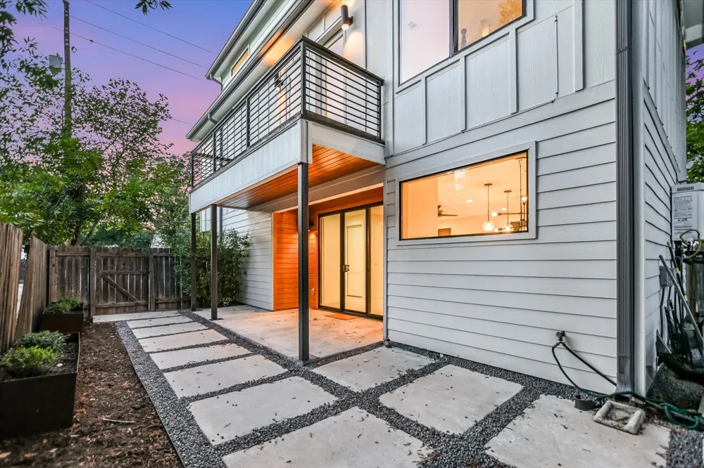 1127 Gunter Street #1 Austin, TX 78702