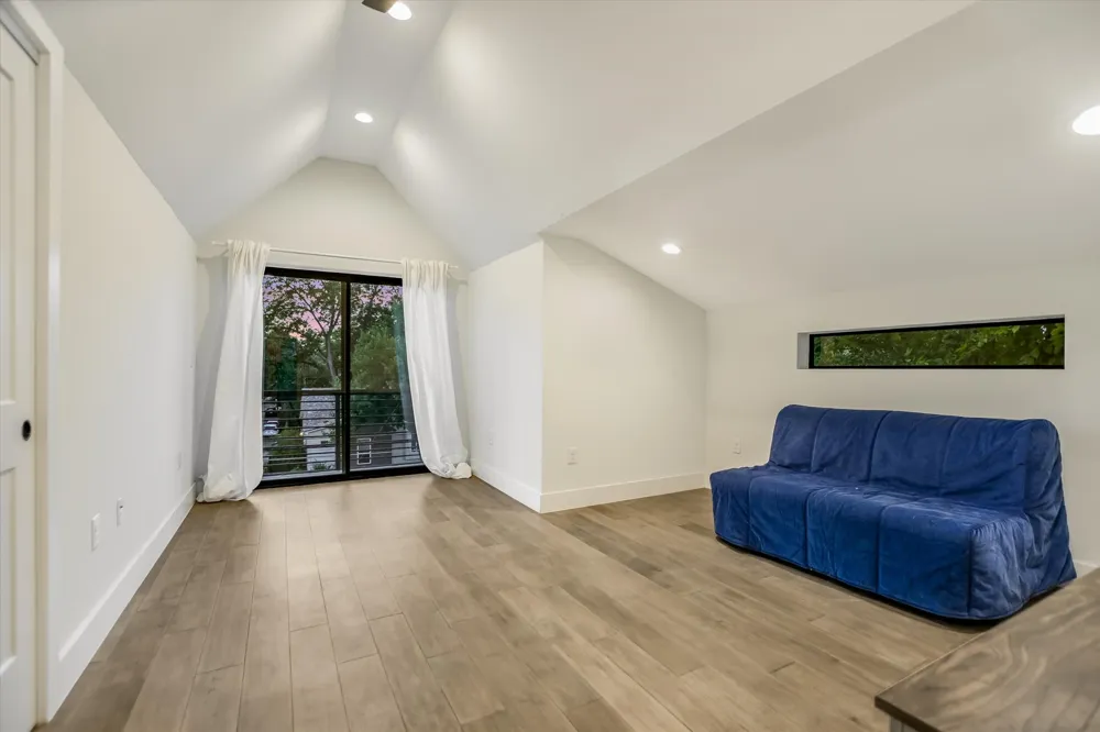 1127 Gunter Street #1 Austin, TX 78702