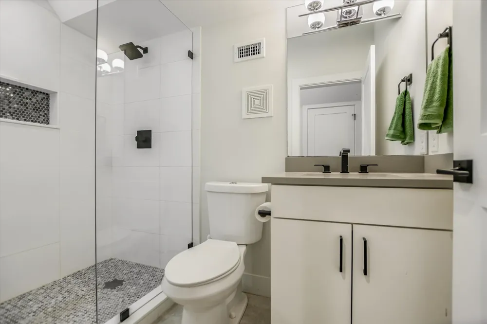 1127 Gunter Street #1 Austin, TX 78702