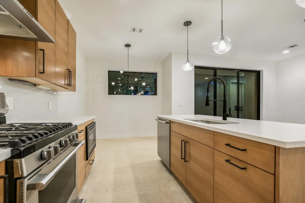 1127 Gunter Street #1 Austin, TX 78702