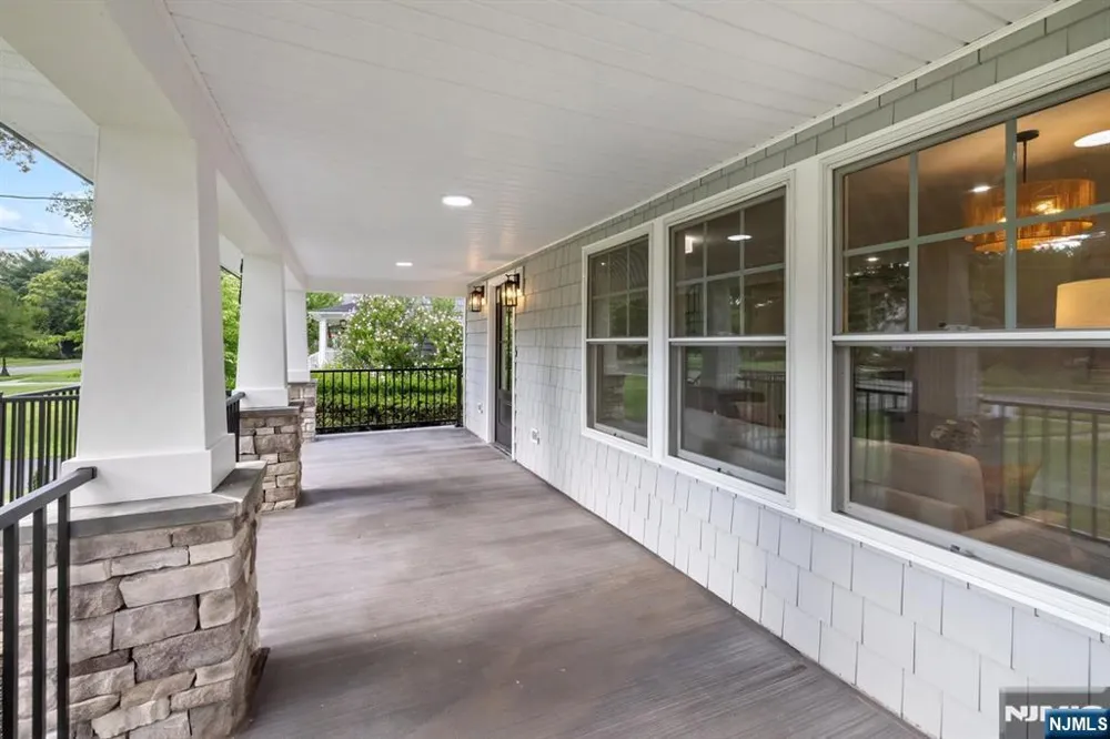 613 Hillcrest Road Ridgewood, NJ 07450