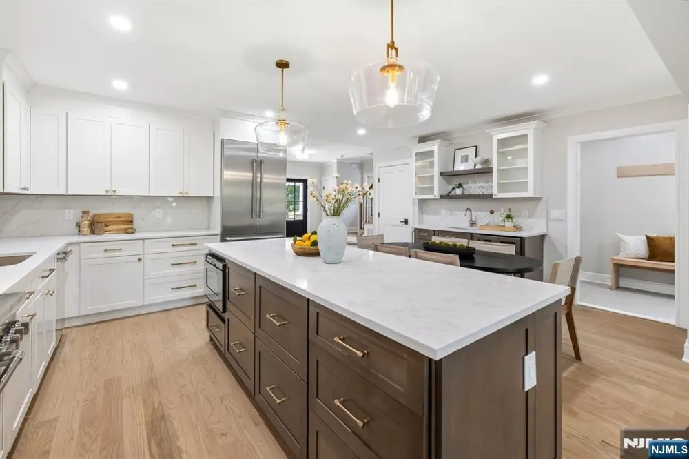 613 Hillcrest Road Ridgewood, NJ 07450