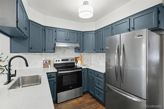 2537 E Nichols Circle Centennial, CO 80122