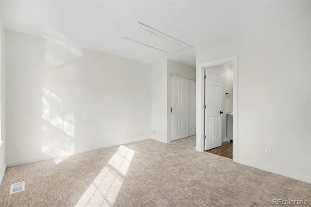 2537 E Nichols Circle Centennial, CO 80122