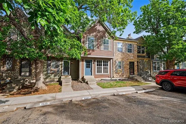 2537 E Nichols Circle Centennial, CO 80122