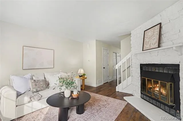 2537 E Nichols Circle Centennial, CO 80122