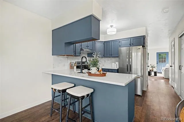 2537 E Nichols Circle Centennial, CO 80122