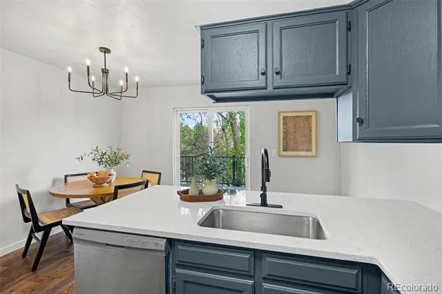 2537 E Nichols Circle Centennial, CO 80122