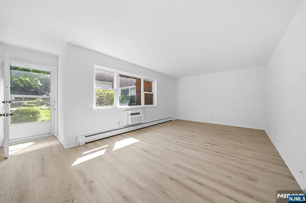 125 Regency Park 125 Ramsey, NJ 07446