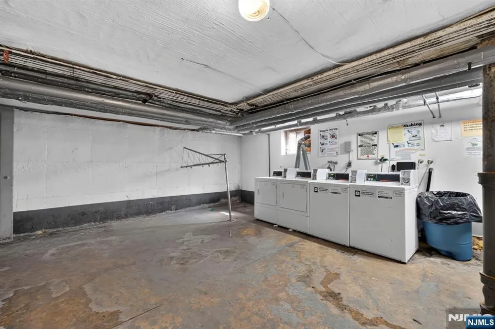 140 W Englewood Avenue 5B Teaneck, NJ 07666
