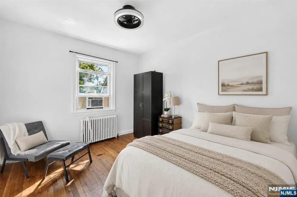 140 W Englewood Avenue 5B Teaneck, NJ 07666